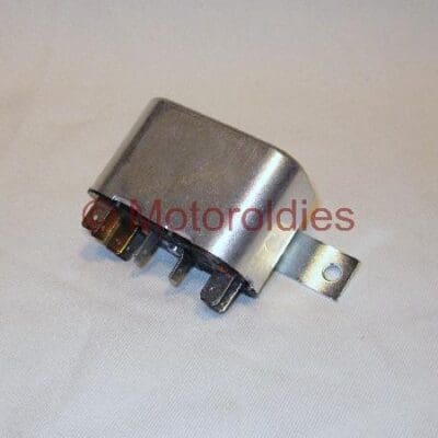 Stegrelä hel/halvljus